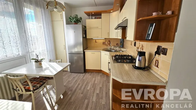 Prodej bytu 3+1, Pardubice - Zelené Předměstí, Karla IV., 76 m2