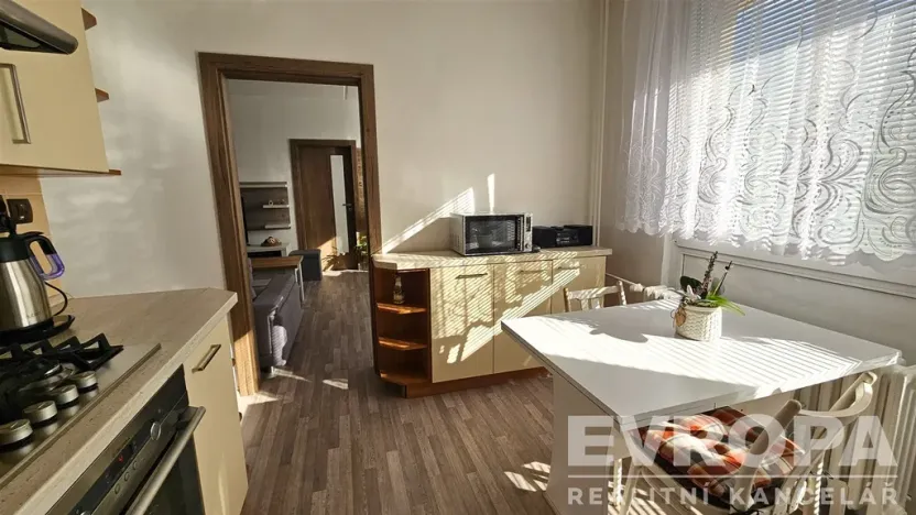 Prodej bytu 3+1, Pardubice - Zelené Předměstí, Karla IV., 76 m2