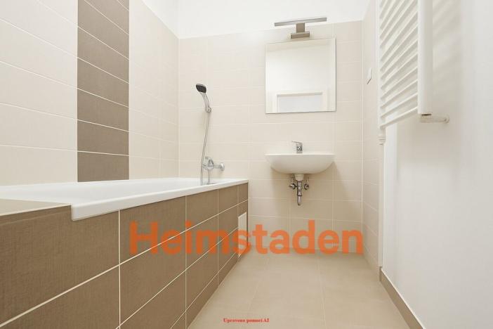 Pronájem bytu 1+1, Ostrava - Poruba, Hlavní třída, 37 m2