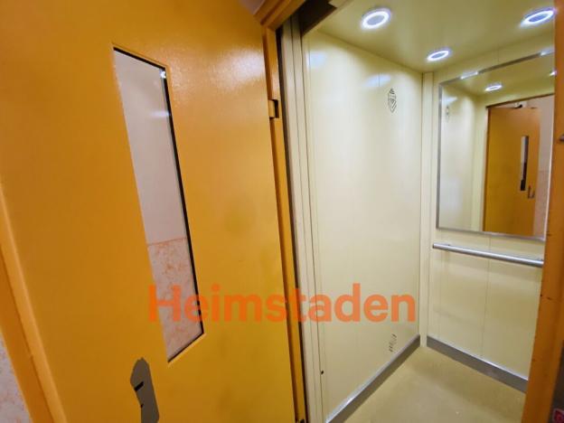 Pronájem bytu 1+1, Ostrava - Poruba, Hlavní třída, 37 m2