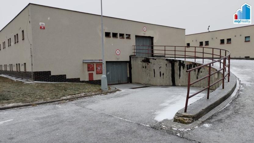 Pronájem garáže, Plzeň - Skvrňany, Pecháčkova, 15 m2