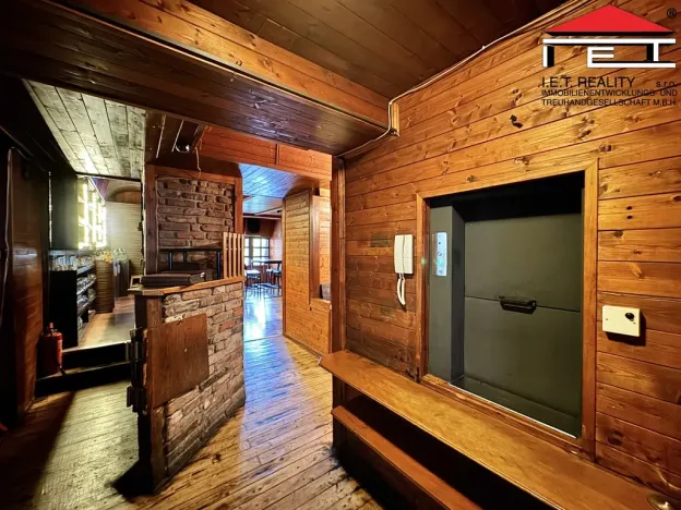 Pronájem restaurace, Brno - Veveří, Kounicova, 330 m2