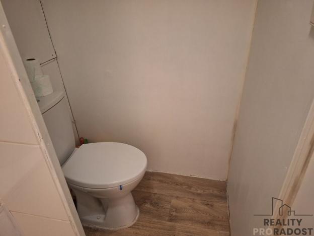 Pronájem bytu 1+kk, Děčín, Kamenická, 20 m2
