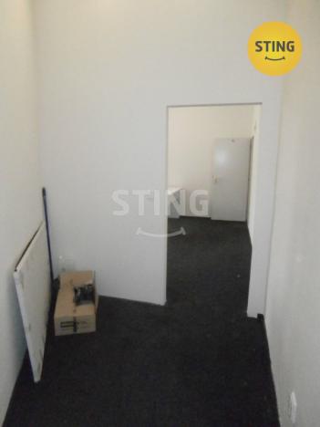 Pronájem kanceláře, Opava, Lepařova, 29 m2