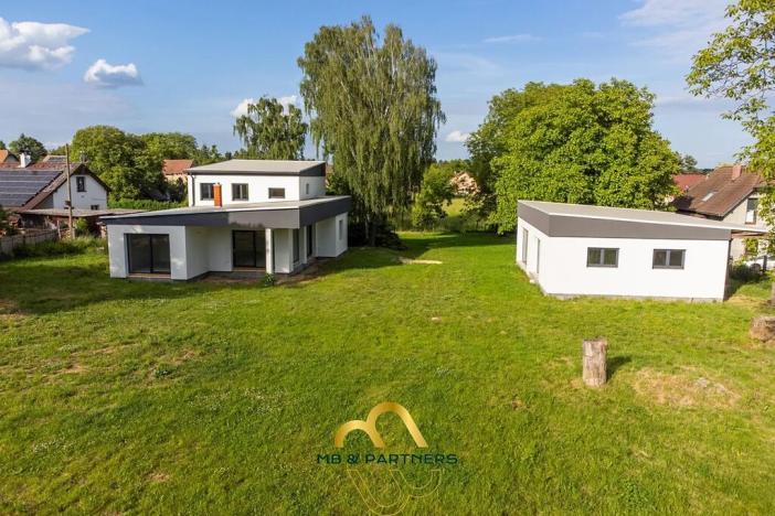 Prodej komerční nemovitosti, Doubravička, 195 m2