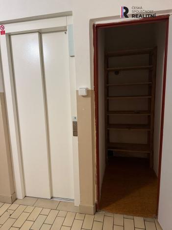 Pronájem bytu 2+1, Podbořany, Dukelská, 47 m2