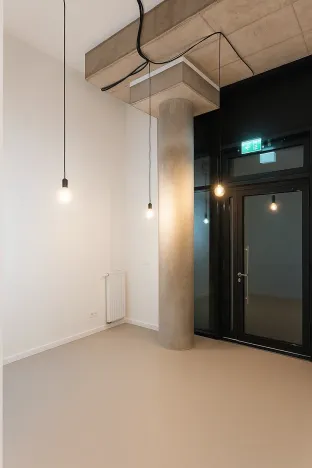 Pronájem obchodního prostoru, Praha - Vysočany, Kolbenova, 25 m2