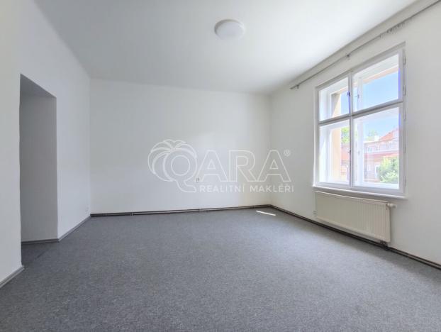 Pronájem bytu 2+kk, Praha - Vinohrady, Květná, 45 m2