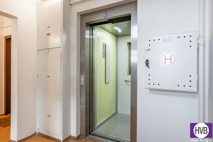 Prodej bytu 3+1, Praha, Urbánkova, 80 m2