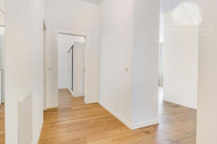 Prodej bytu 3+kk, Praha - Smíchov, Kmochova, 69 m2