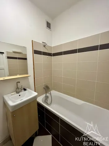 Pronájem bytu 2+1, Kutná Hora, Čelakovského, 60 m2