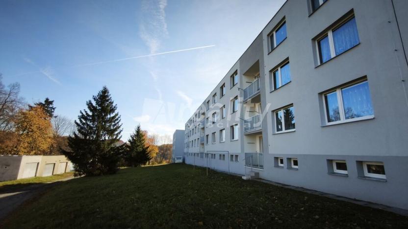 Pronájem bytu 1+1, Náměšť nad Oslavou, 33 m2