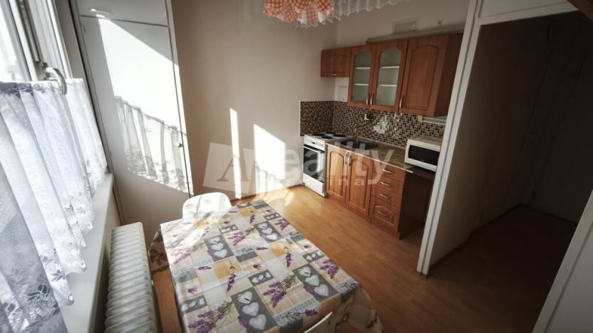 Pronájem bytu 1+1, Náměšť nad Oslavou, 33 m2