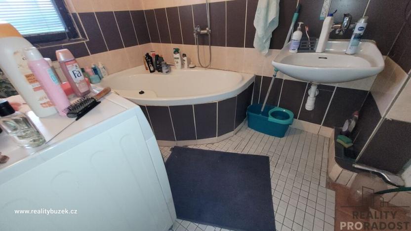 Pronájem rodinného domu, Bělkovice-Lašťany, 180 m2