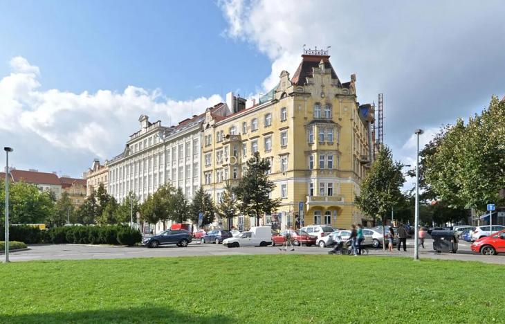 Pronájem bytu 3+kk, Praha - Vinohrady, náměstí Jiřího z Poděbrad, 156 m2