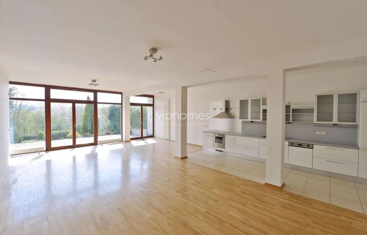 Pronájem rodinného domu, Praha - Nebušice, 360 m2