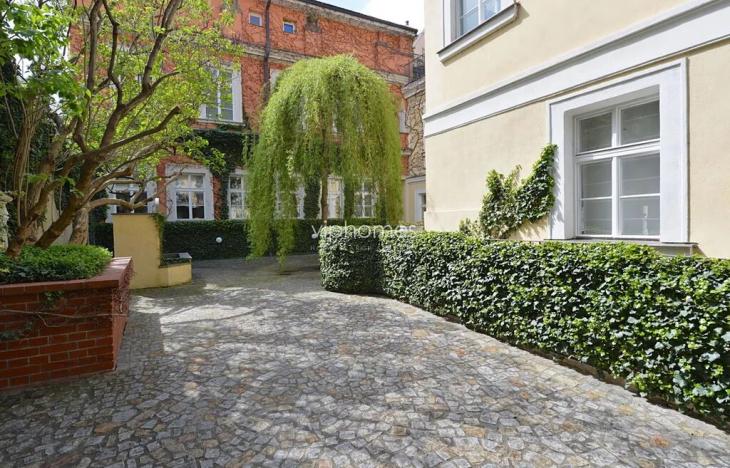 Pronájem bytu 2+kk, Praha - Malá Strana, Vlašská, 108 m2