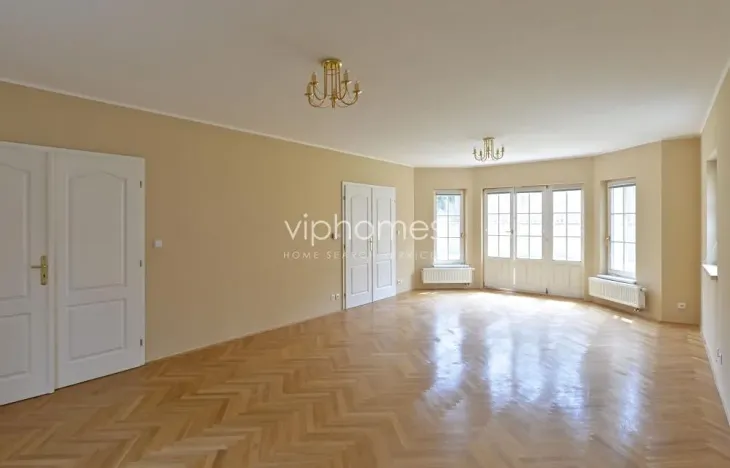 Pronájem vily, Praha - Nebušice, K vinicím, 288 m2