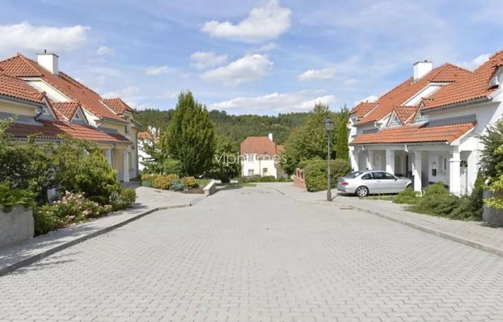 Pronájem vily, Praha - Nebušice, K vinicím, 288 m2