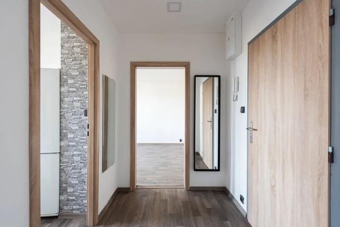 Pronájem bytu 2+1, Praha - Modřany, Poljanovova, 56 m2