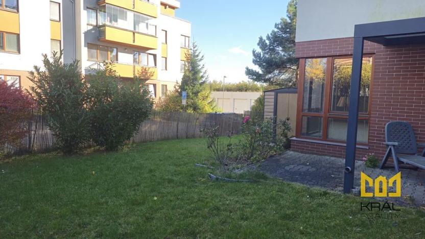 Pronájem bytu 2+kk, Jesenice, Cedrová, 225 m2