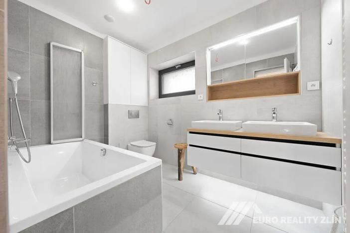 Prodej rodinného domu, Zlín, Mezihoří, 350 m2