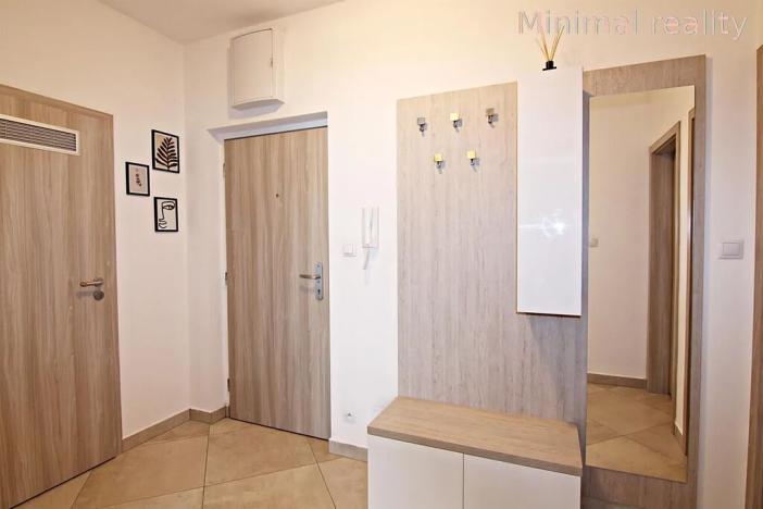 Pronájem bytu 2+kk, Brno, Novodvorská, 58 m2