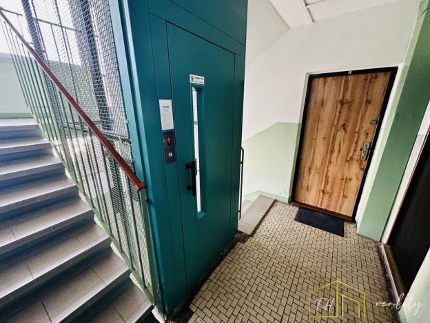 Prodej bytu 2+1, Chomutov, Jirkovská, 63 m2