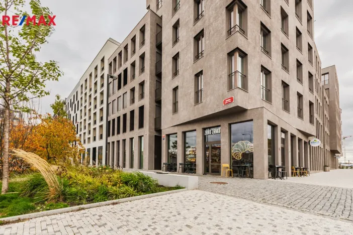 Pronájem bytu 1+kk, Praha - Smíchov, Vackové, 38 m2