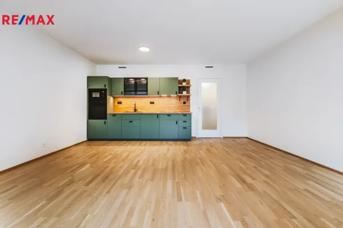 Pronájem bytu 1+kk, Praha - Smíchov, Vackové, 38 m2