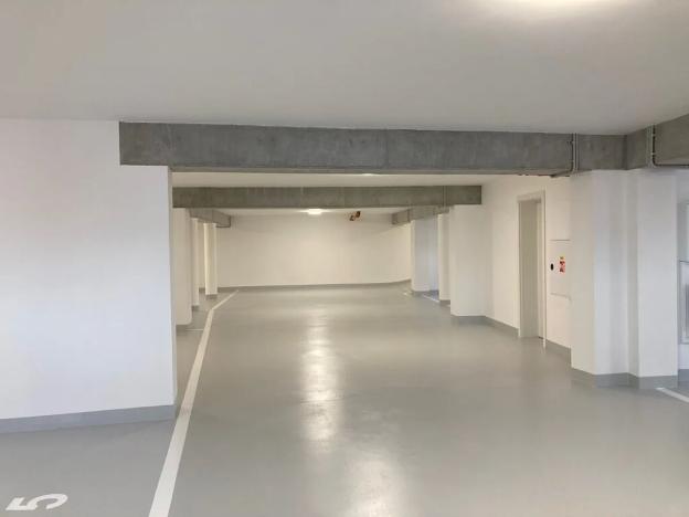 Pronájem garážového stání, Praha - Žižkov, Na rovnosti, 15 m2