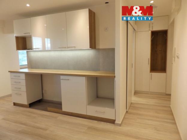 Prodej bytu 1+1, Ostrava, Nádražní, 30 m2