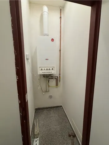 Prodej obchodního prostoru, Karlovy Vary, Sokolovská, 143 m2