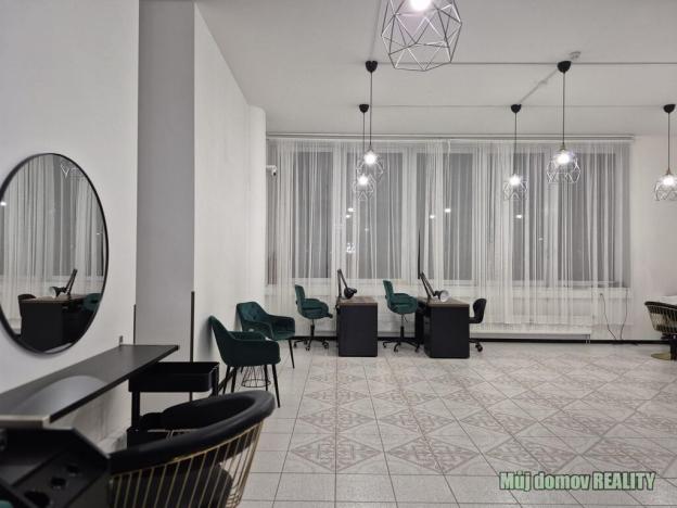 Pronájem obchodního prostoru, Praha - Vysočany, bratří Dohalských, 233 m2
