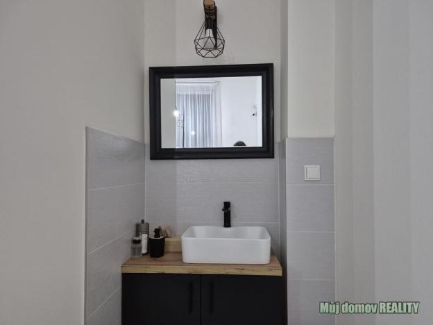 Pronájem obchodního prostoru, Praha - Vysočany, bratří Dohalských, 233 m2