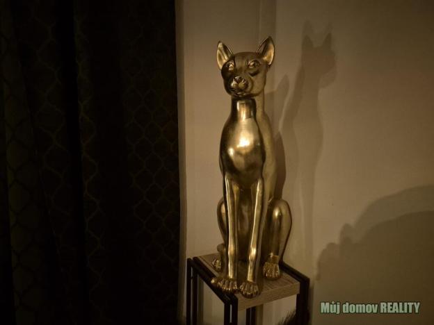 Pronájem obchodního prostoru, Praha - Vinohrady, Lužická, 150 m2