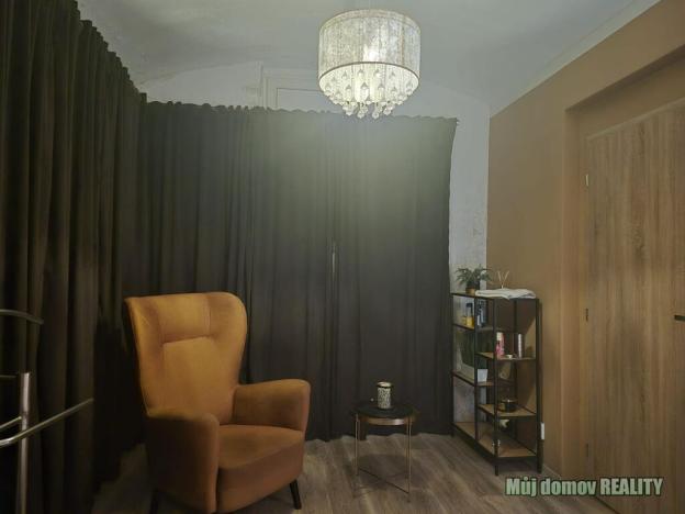 Pronájem obchodního prostoru, Praha - Vinohrady, Lužická, 150 m2