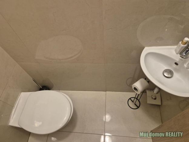 Pronájem obchodního prostoru, Praha - Vinohrady, Lužická, 150 m2