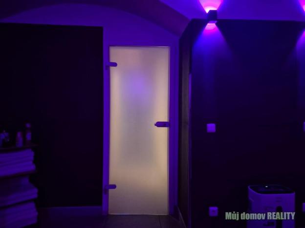 Pronájem obchodního prostoru, Praha - Nové Město, Václavské náměstí, 100 m2