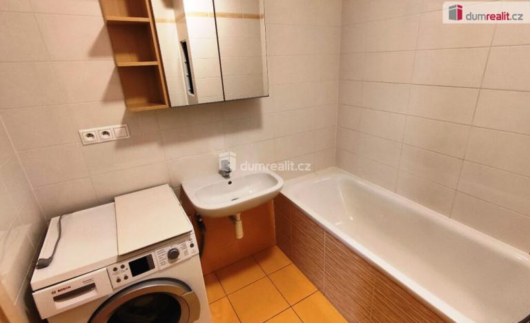 Prodej bytu 2+kk, Praha - Hostavice, U Hostavického potoka, 55 m2