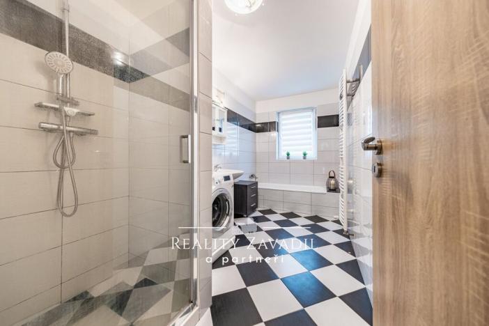 Prodej rodinného domu, Senohraby, U dálnice, 204 m2