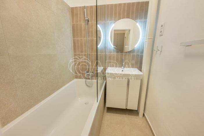 Pronájem bytu 3+1, Praha - Braník, Na Mlejnku, 70 m2