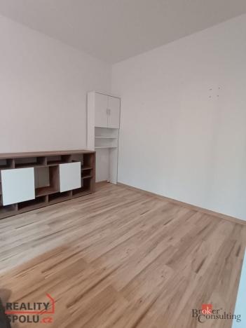 Pronájem bytu 1+1, Chomutov, Kyjická, 36 m2