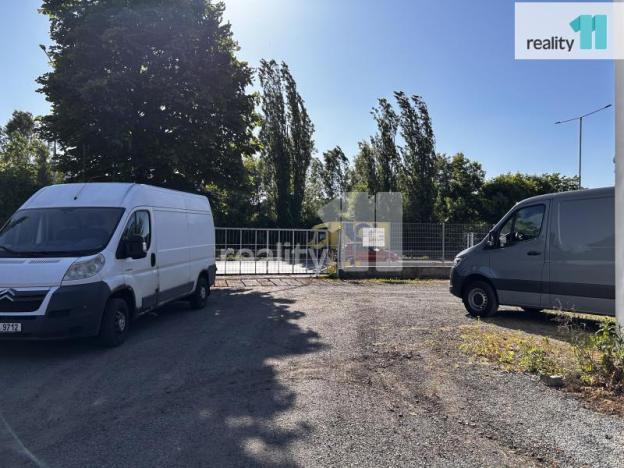 Prodej výrobních prostor, Praha - Lahovice, Strakonická, 1788 m2