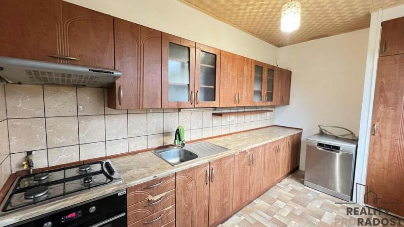 Prodej bytu 3+1, Třinec, Topolová, 70 m2