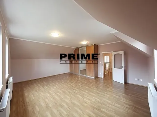 Pronájem rodinného domu, Průhonice, Pod Valem II., 400 m2