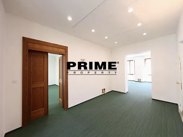 Pronájem kanceláře, Praha - Staré Město, Husova, 167 m2