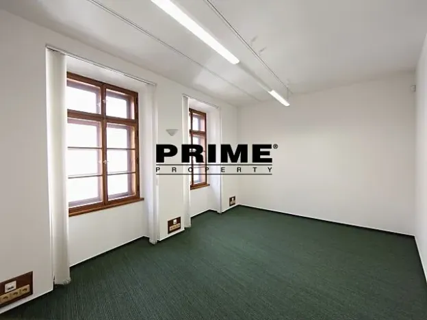 Pronájem kanceláře, Praha - Staré Město, Husova, 167 m2