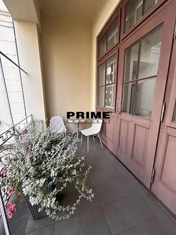 Pronájem kanceláře, Praha - Nové Město, Spálená, 406 m2