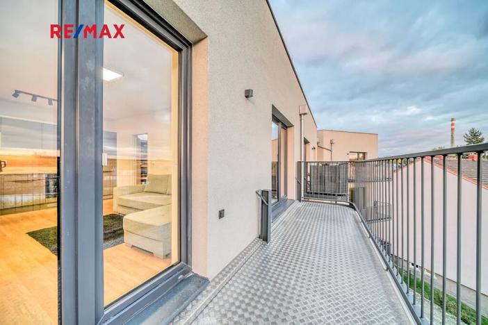 Pronájem bytu 2+kk, Kolín, Zengrova, 43 m2